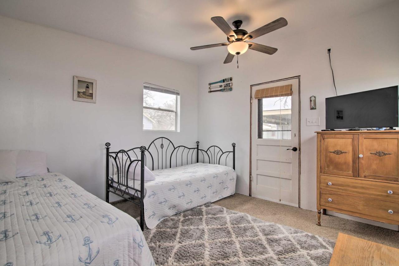 Rustic Lake Buchanan Hideaway With Game Room And Grill Tow エクステリア 写真